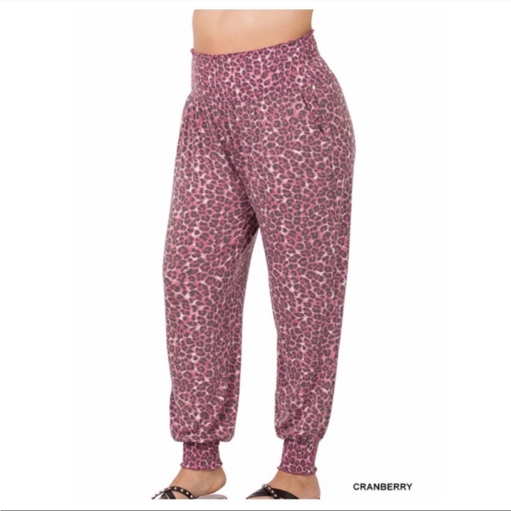 Adorable plus size pants with pockets 😍